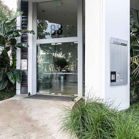 One Bedroom Apartment - Pool, Gym & Tennis Courts! Auckland Eksteriør bilde