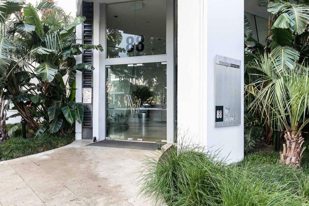 One Bedroom Apartment - Pool, Gym & Tennis Courts! Auckland Eksteriør bilde