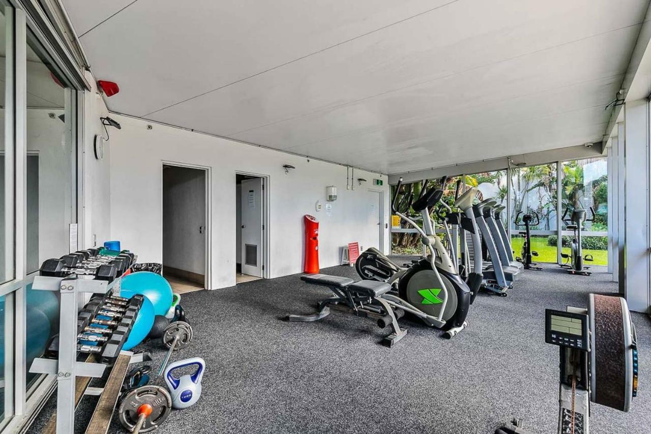 One Bedroom Apartment - Pool, Gym & Tennis Courts! Auckland Eksteriør bilde