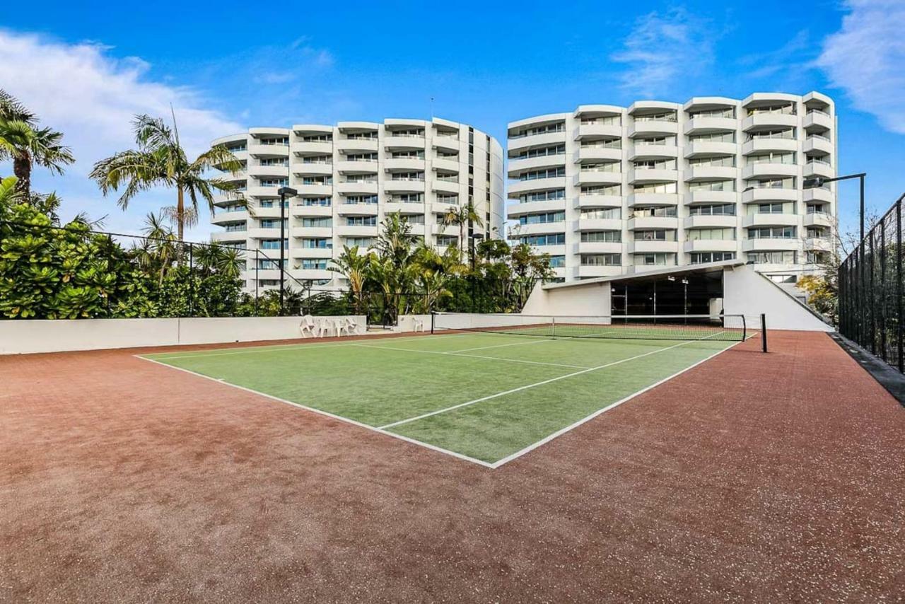 One Bedroom Apartment - Pool, Gym & Tennis Courts! Auckland Eksteriør bilde
